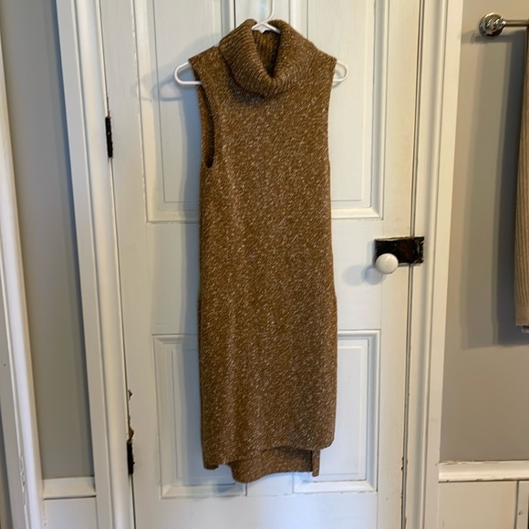 Size small Anthropologie sweater dress. Only worn once - Picture 1 of 1
